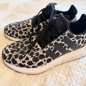 Adidas Swift Run Leopard / Animal Print Women’s